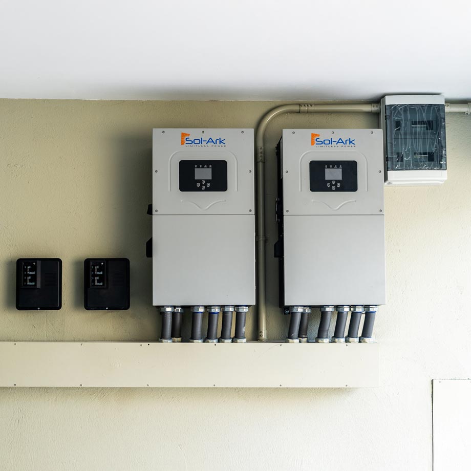 Baterías de Respaldo Residencial 5 synergy paneles solares intercambiadores